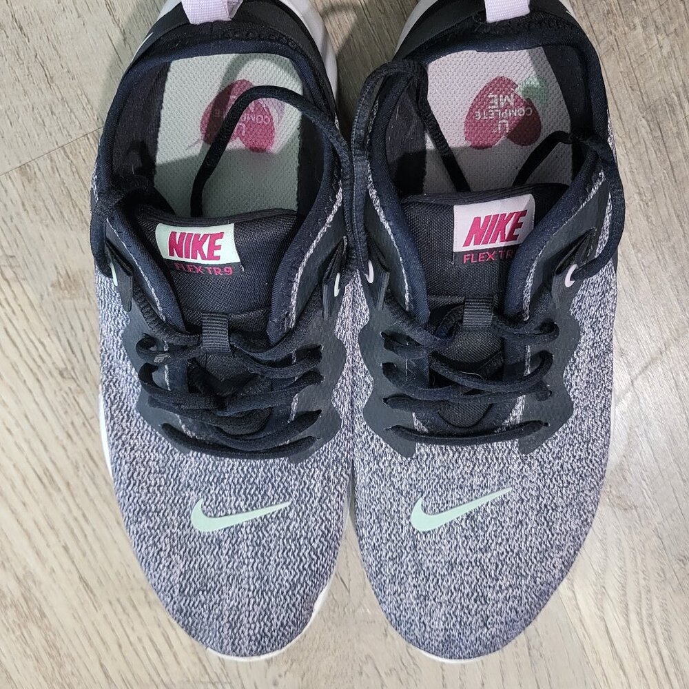 Women's Nike Flex Trainer Tennis Shoe - Picture 2 of 5